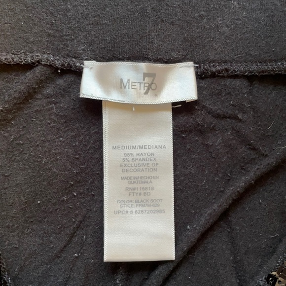 Metro 7 Black Rayon/Spandex Culottes Sequin Waist - Picture 6 of 6
